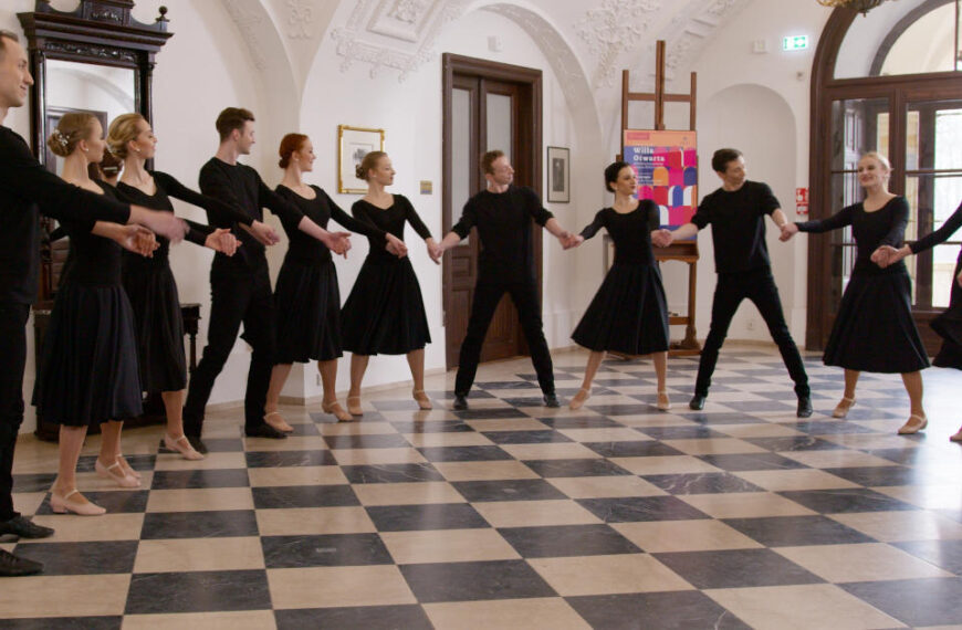 CapellaCALLS_Poland: Praetorius 400 – Cracovia Danza
