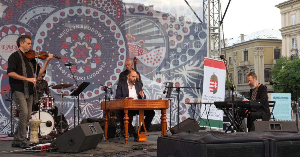 Luka Mazur Quartet – relacja z koncertu na Krakowskim Rynku