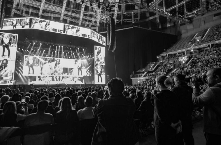 Rod Stewart w Krakowie – stary lis, młody bóg. Kraków znowu poczuł, co to znaczy żyć!